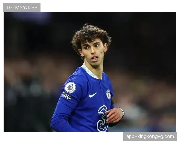 菲利克斯赛场上拽得飞起，私下竟然连做饭都要请人帮忙？