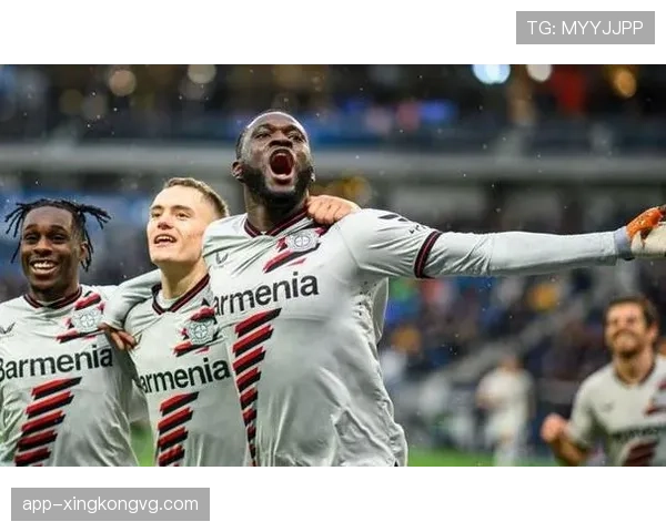 博尼法斯如何以身体优势破解顶级中卫防守